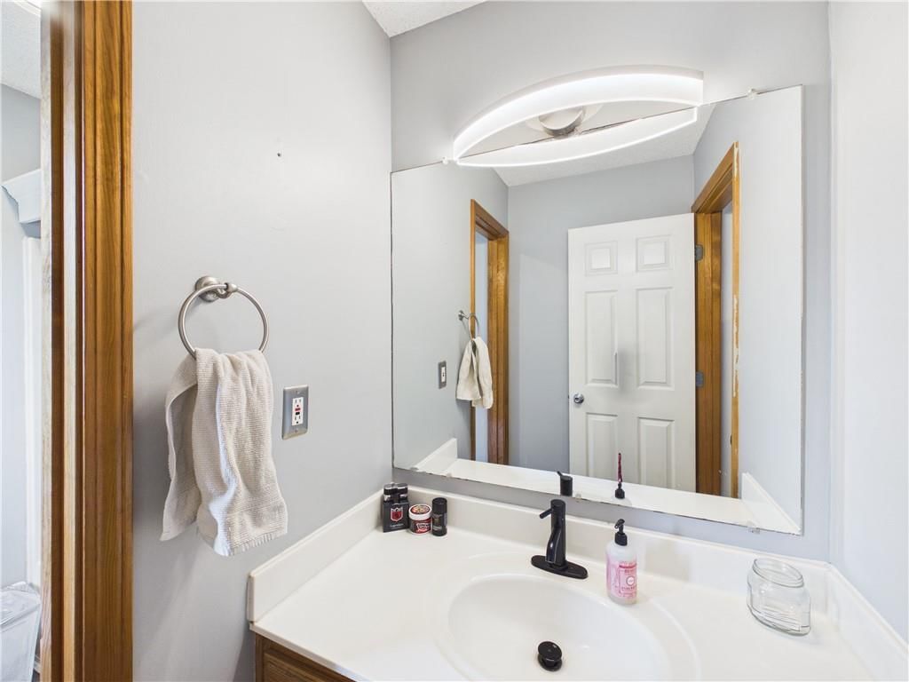 719 Brookside Drive — photo 24