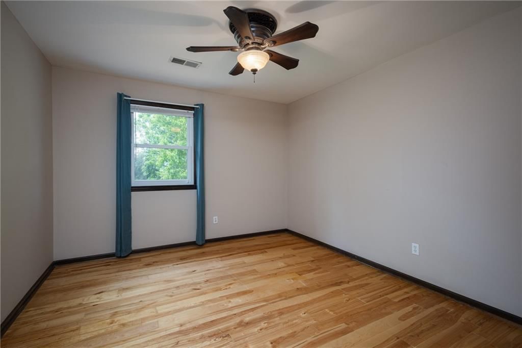 1712 S La Frenz Road — photo 35