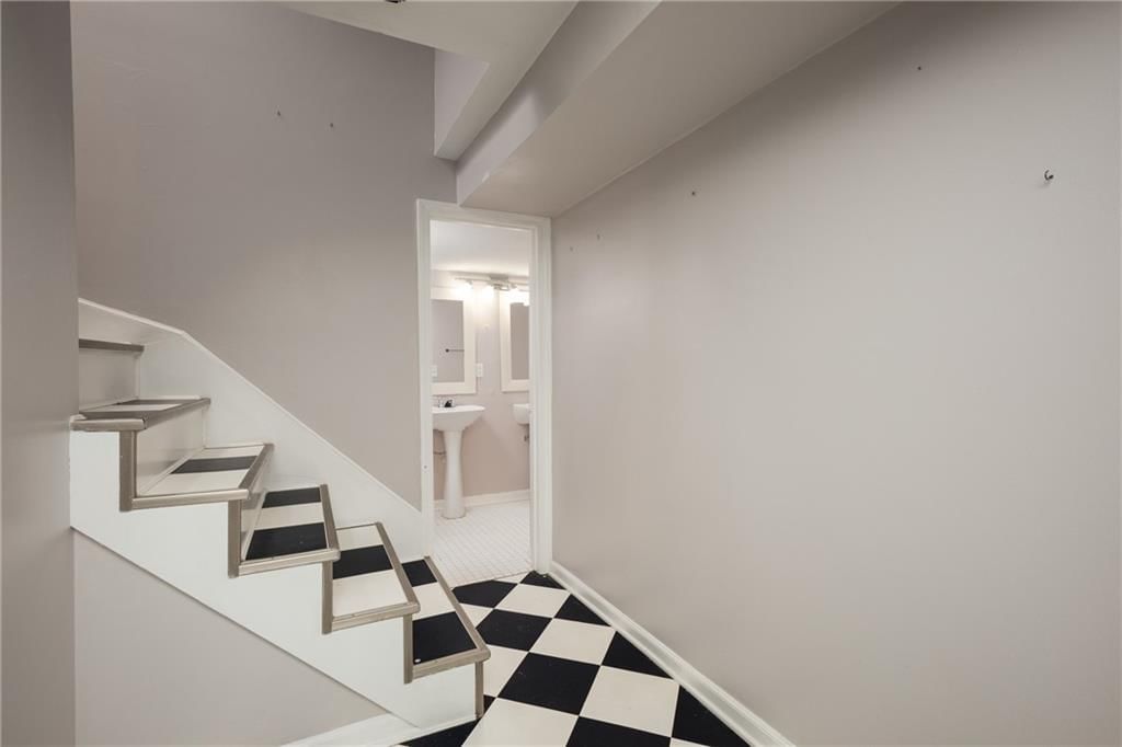 1712 S La Frenz Road — photo 36