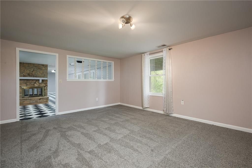 1712 S La Frenz Road — photo 44