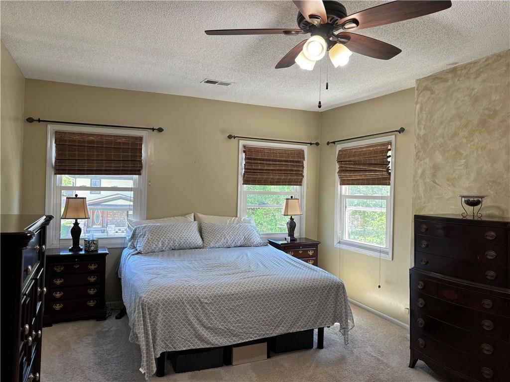 3530 Kenwood Avenue — photo 18