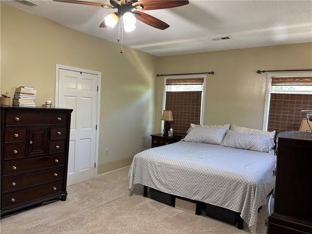 3530 Kenwood Avenue — photo 19