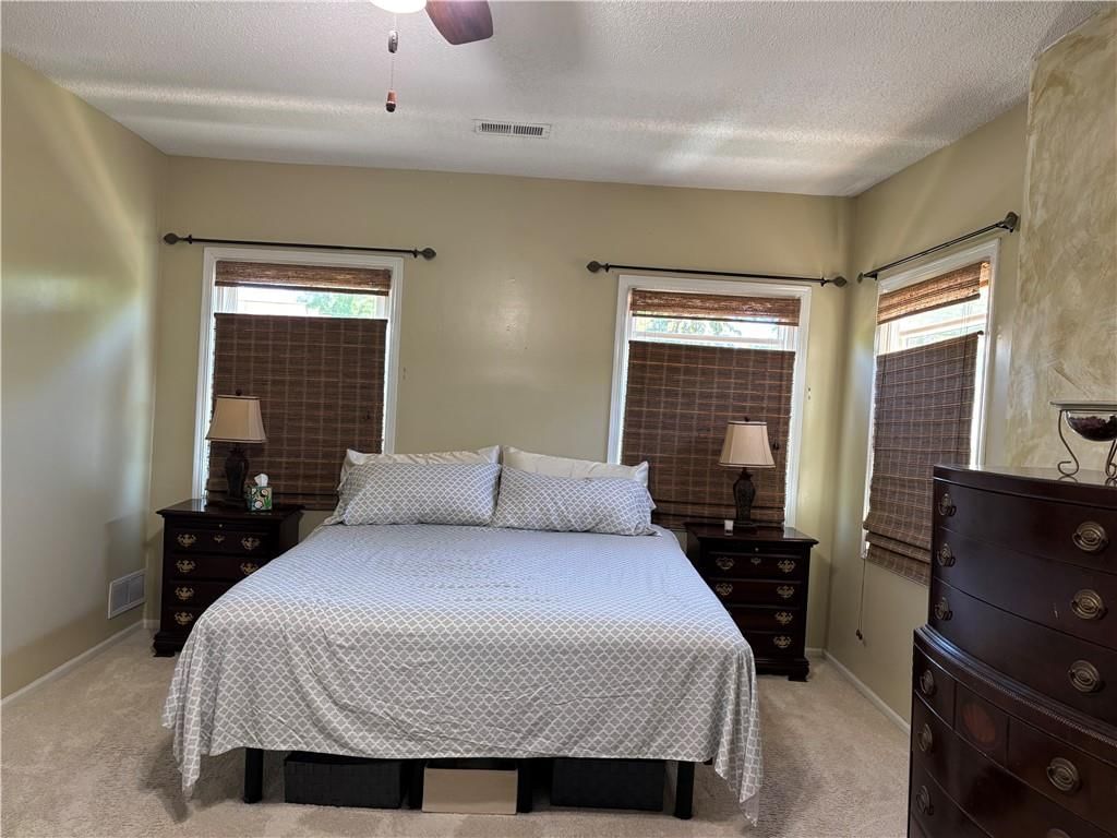3530 Kenwood Avenue — photo 20