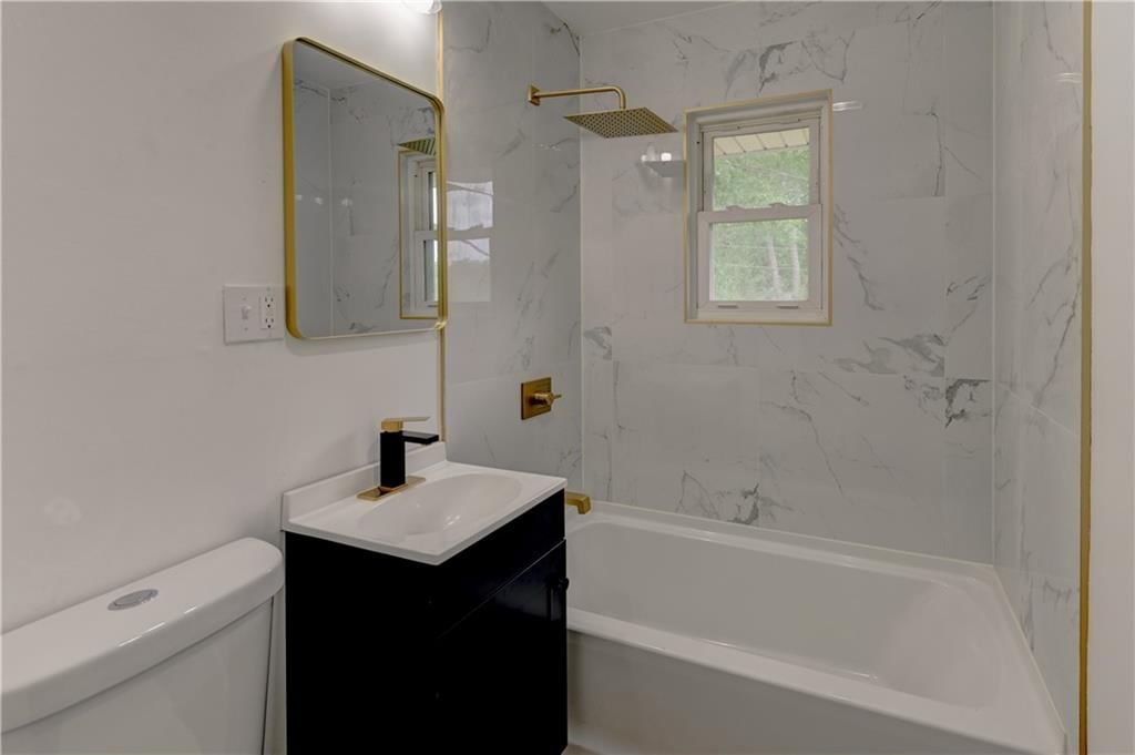 5733 N Drury Avenue — photo 3