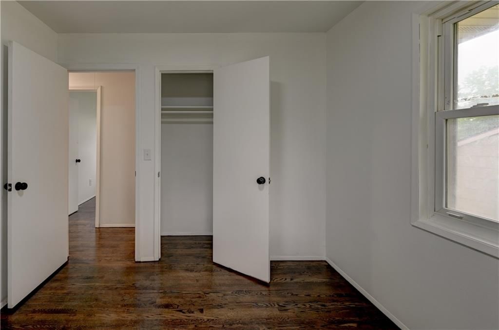 5733 N Drury Avenue — photo 18