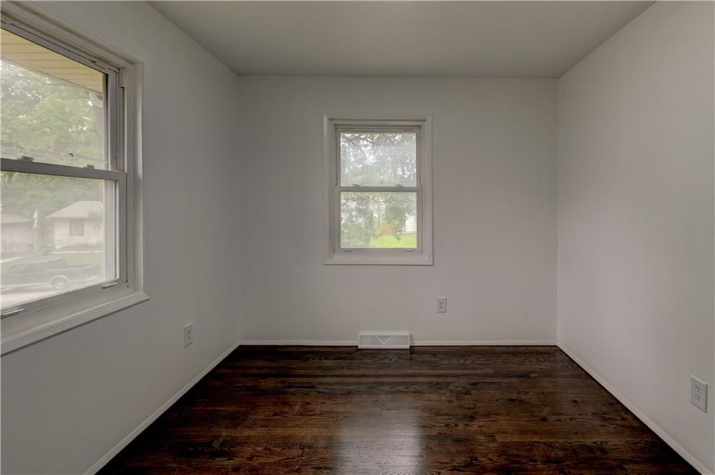 5733 N Drury Avenue — photo 19