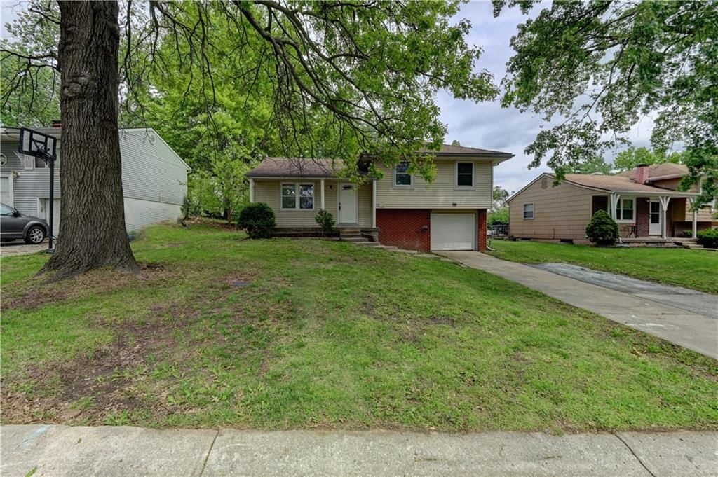 5733 N Drury Avenue — photo 33
