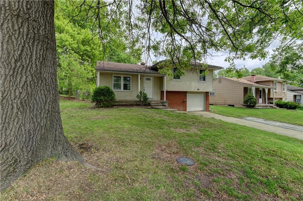 5733 N Drury Avenue — photo 34