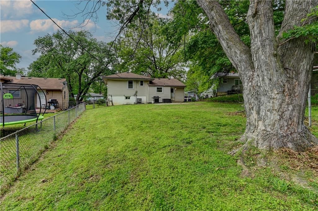 5733 N Drury Avenue — photo 36