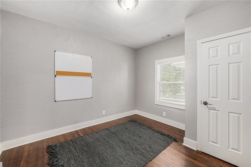 2824 Tracy Avenue — photo 17