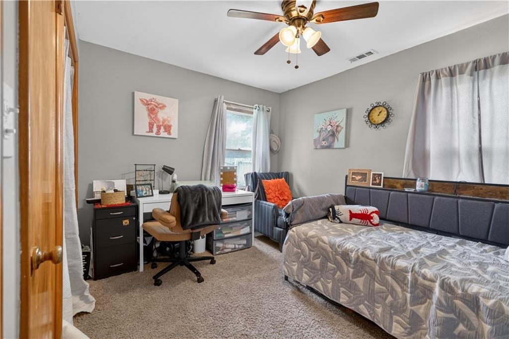 263 W Main Street — photo 17