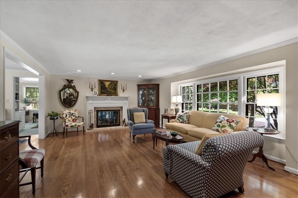 4533 W 65th Street — photo 3