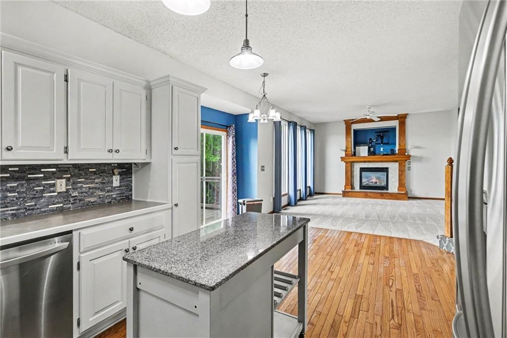 21231 W 119th Terrace — photo 9
