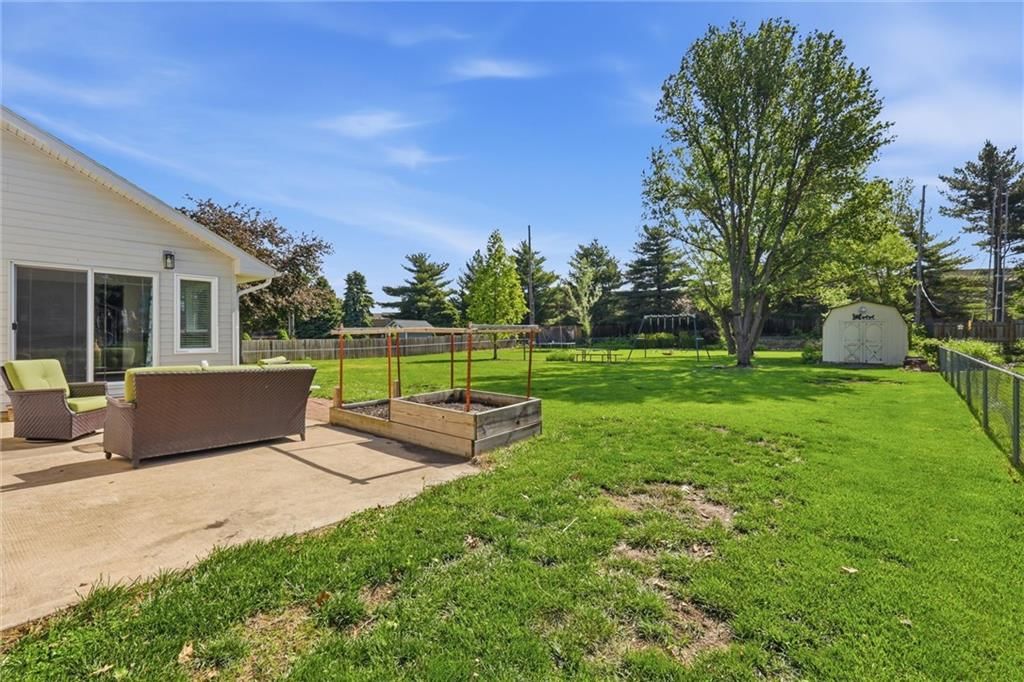 5645 Meadow View Drive — photo 28
