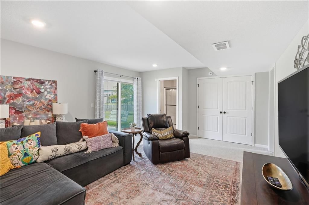 729 Juniper Drive — photo 18