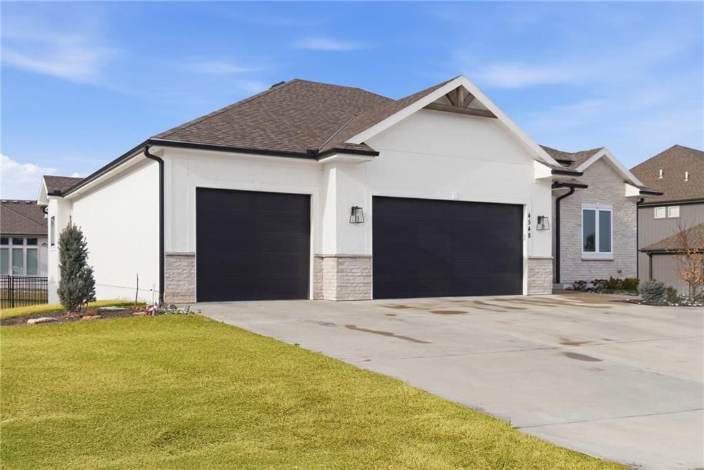 4548 NE Seneca Terrace — photo 3