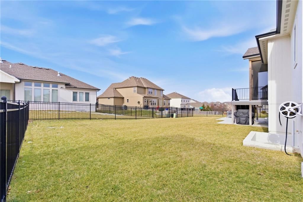 4548 NE Seneca Terrace — photo 35