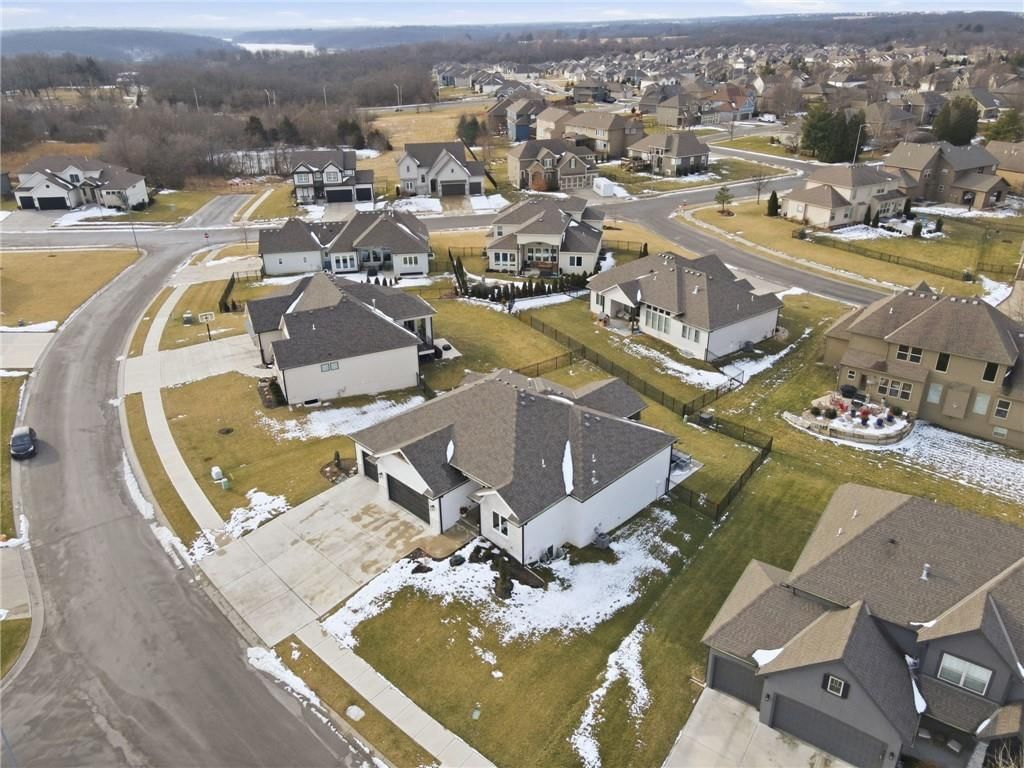 4548 NE Seneca Terrace — photo 36