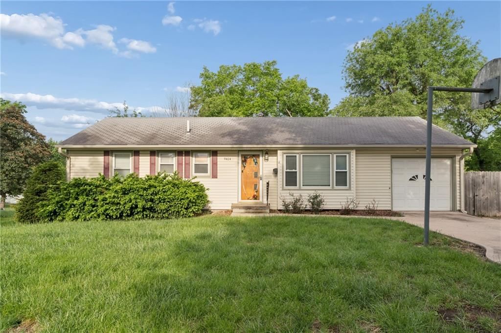 9404 Bradshaw Street — photo 2