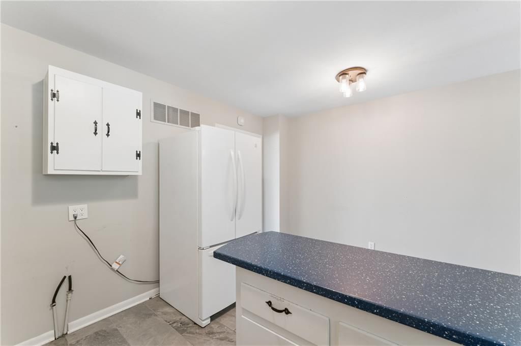 9404 Bradshaw Street — photo 11