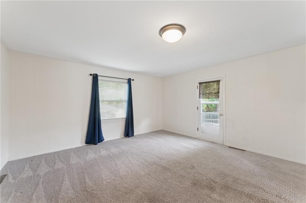 9404 Bradshaw Street — photo 15