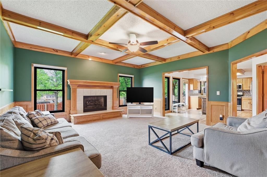 15644 W 83rd Terrace — photo 6