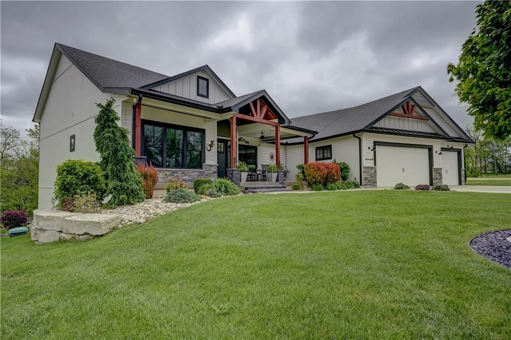 4 Black Hawk Drive — photo 5