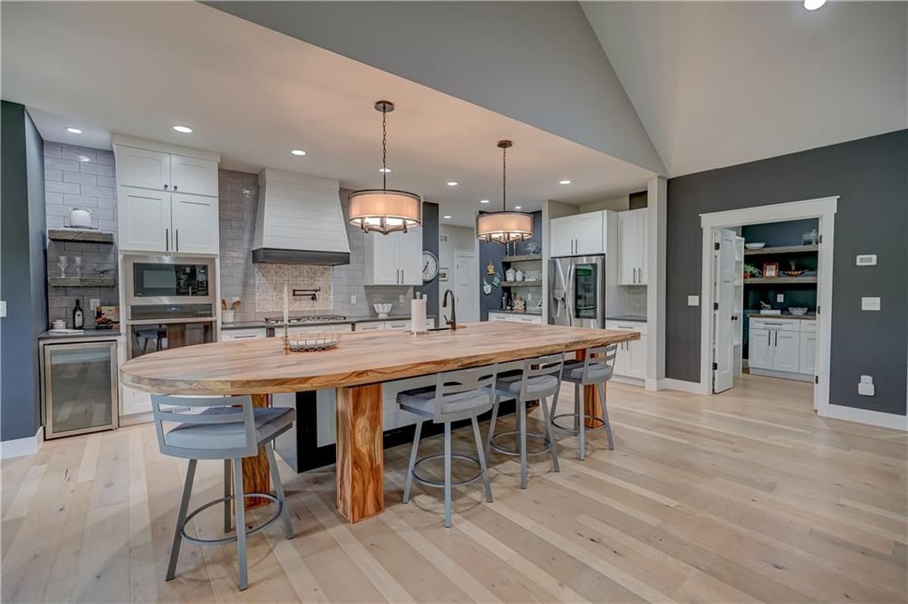 4 Black Hawk Drive — photo 21