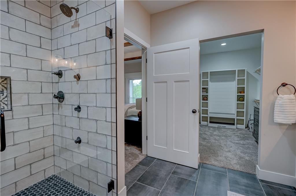 4 Black Hawk Drive — photo 38