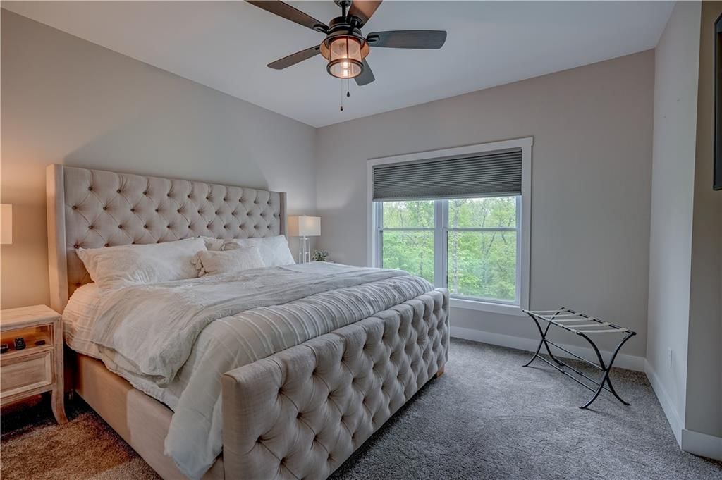 4 Black Hawk Drive — photo 43