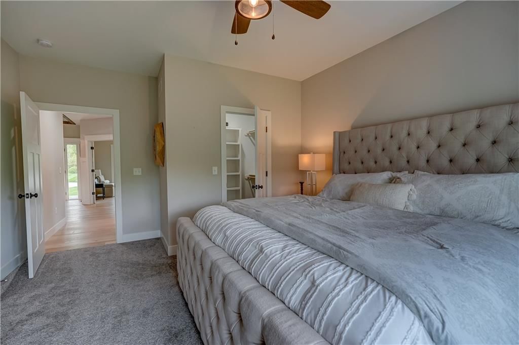 4 Black Hawk Drive — photo 44