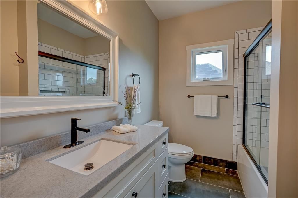 4 Black Hawk Drive — photo 45