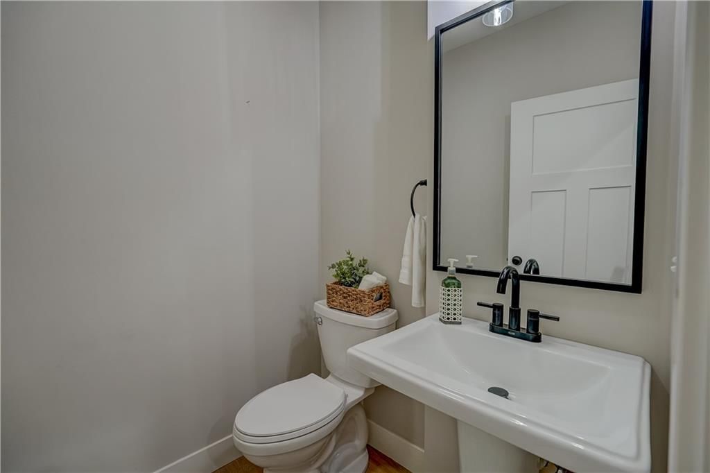 4 Black Hawk Drive — photo 46