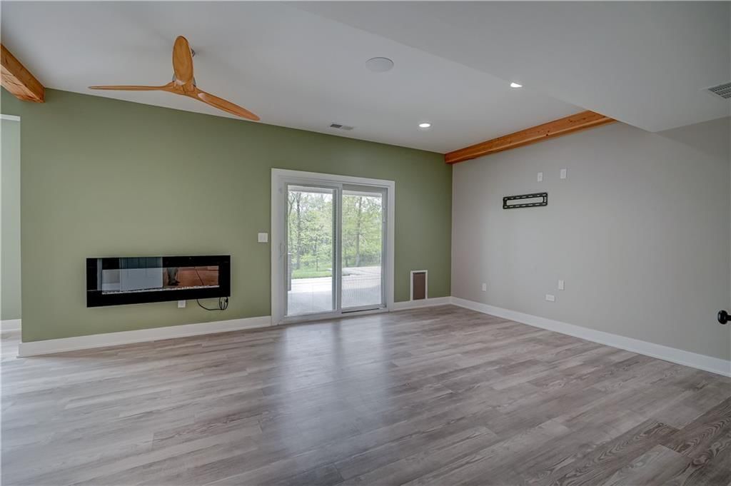 4 Black Hawk Drive — photo 49