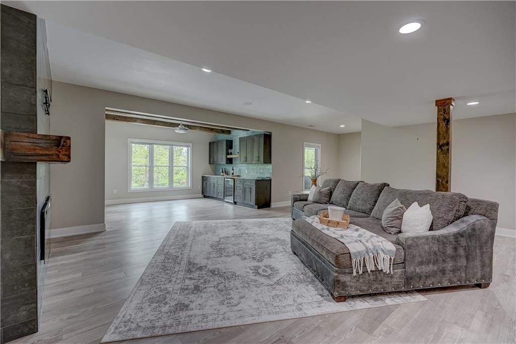 4 Black Hawk Drive — photo 60