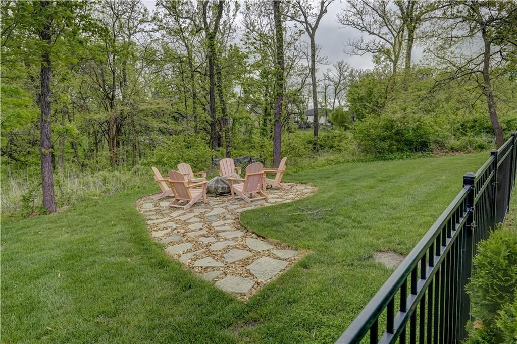4 Black Hawk Drive — photo 79