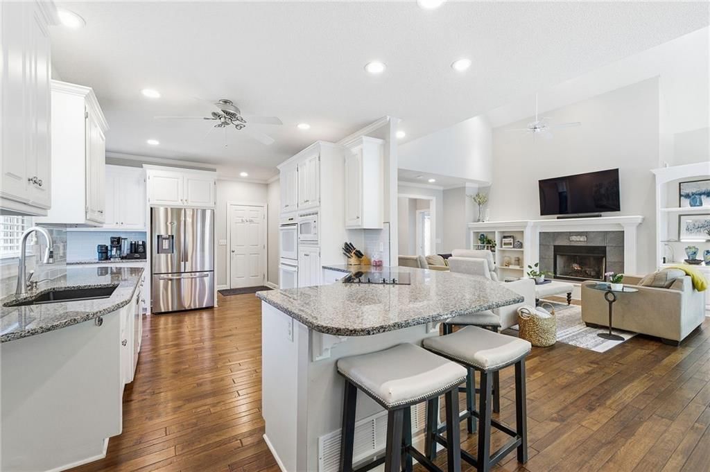 15706 S WIDMER Street — photo 12
