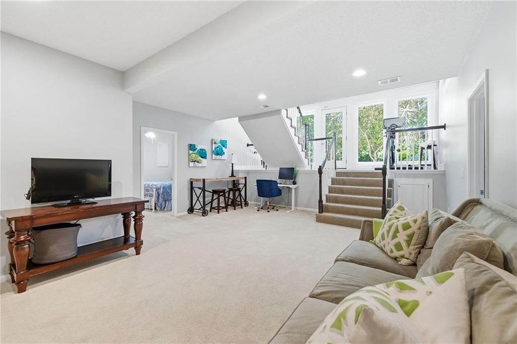 15706 S WIDMER Street — photo 26