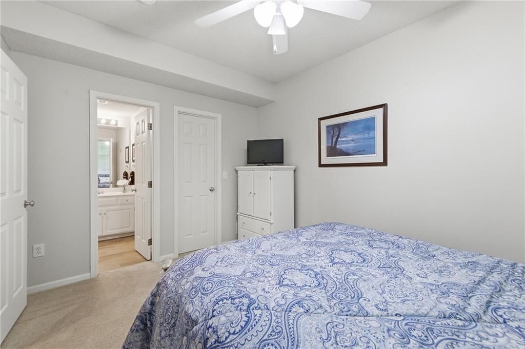 15706 S WIDMER Street — photo 34