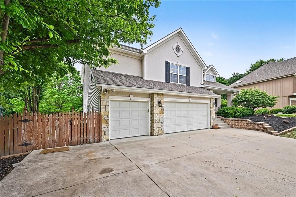 4304 Kensington Drive — photo 3