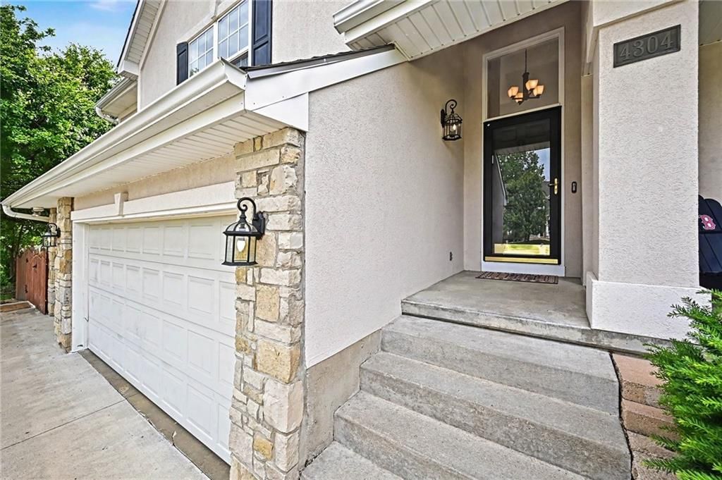 4304 Kensington Drive — photo 5