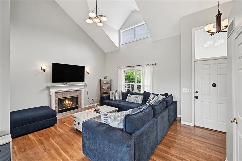 4304 Kensington Drive — photo 7