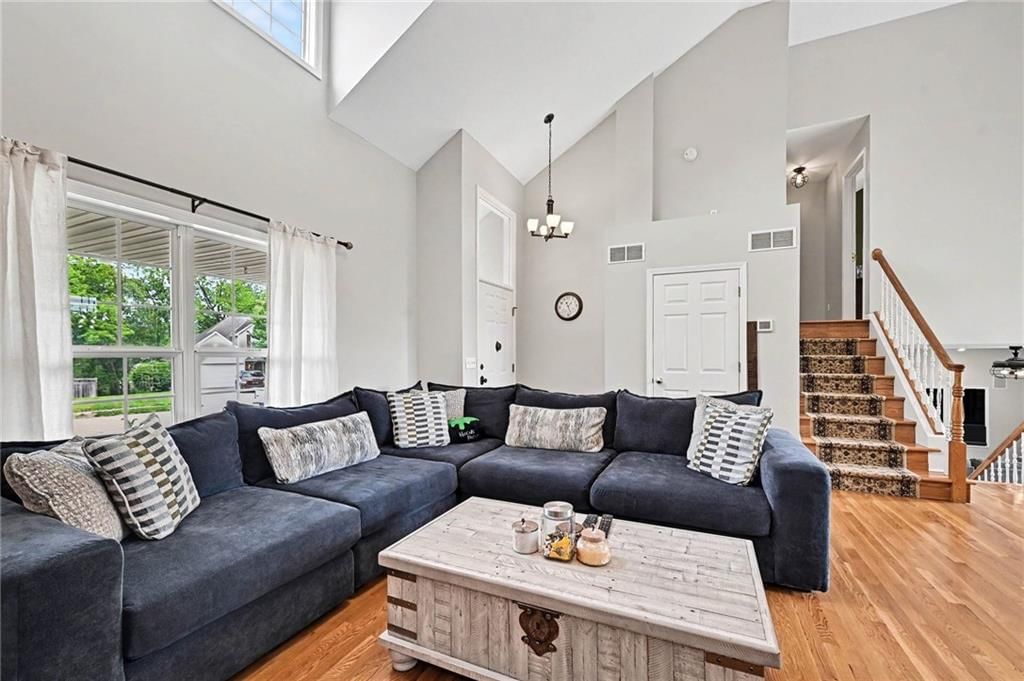 4304 Kensington Drive — photo 8