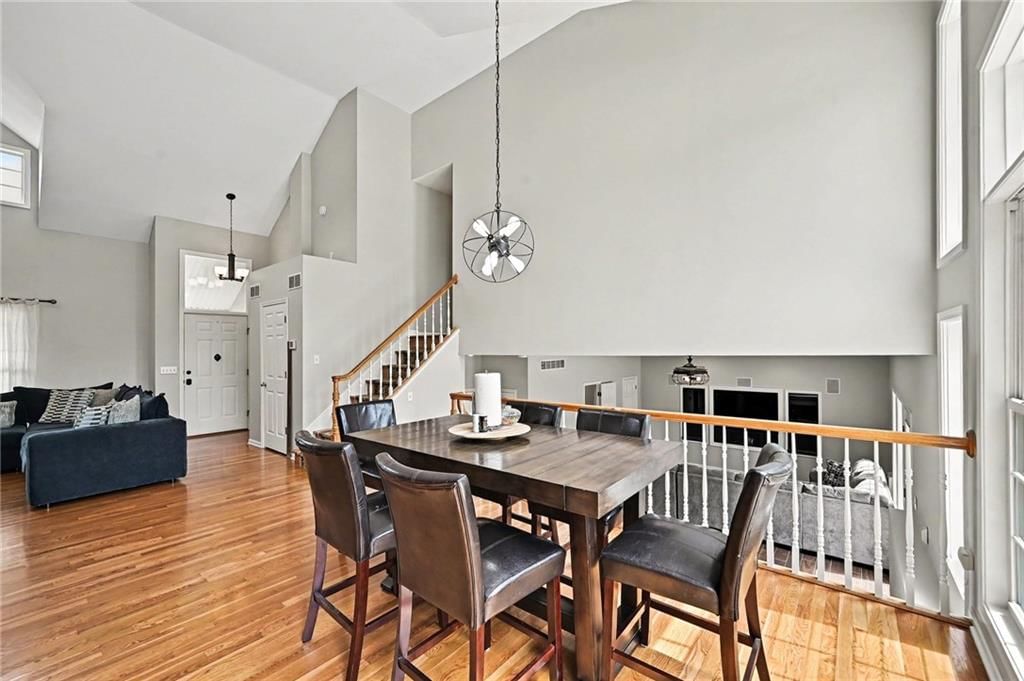 4304 Kensington Drive — photo 10