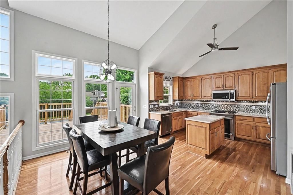 4304 Kensington Drive — photo 11