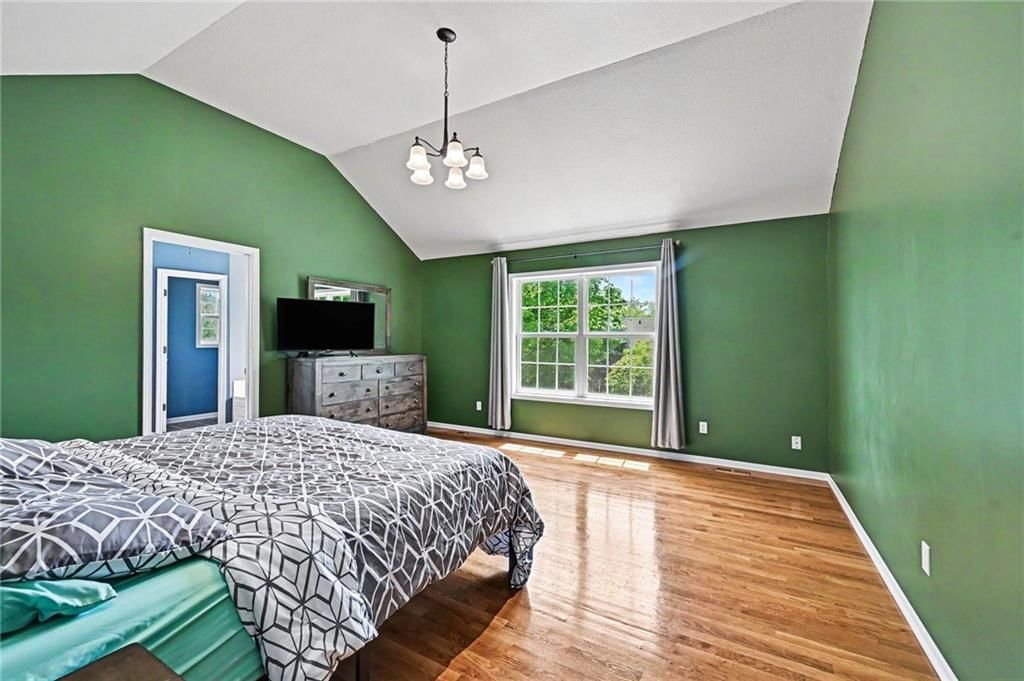4304 Kensington Drive — photo 17