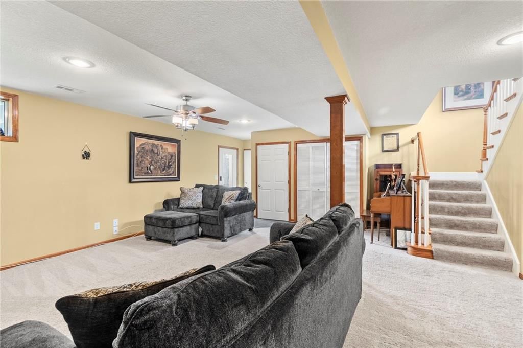 7525 N Amity Avenue — photo 34