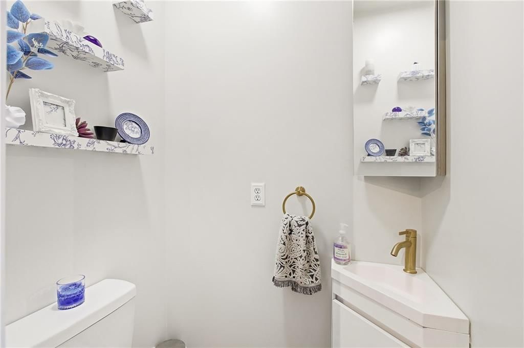 4565 Madison Avenue — photo 14