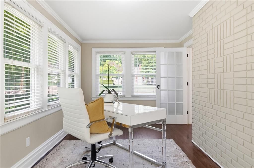 6815 Lamar Avenue — photo 16