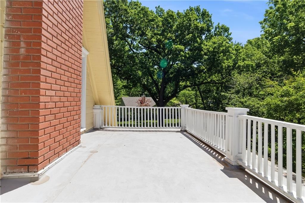 6815 Lamar Avenue — photo 23